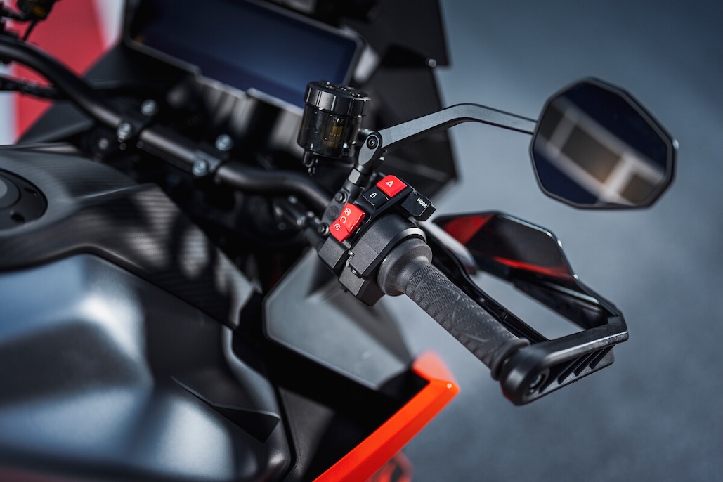 Ktm Takes Its On-bike Hmi Experience To Another Level With New Tft Displays