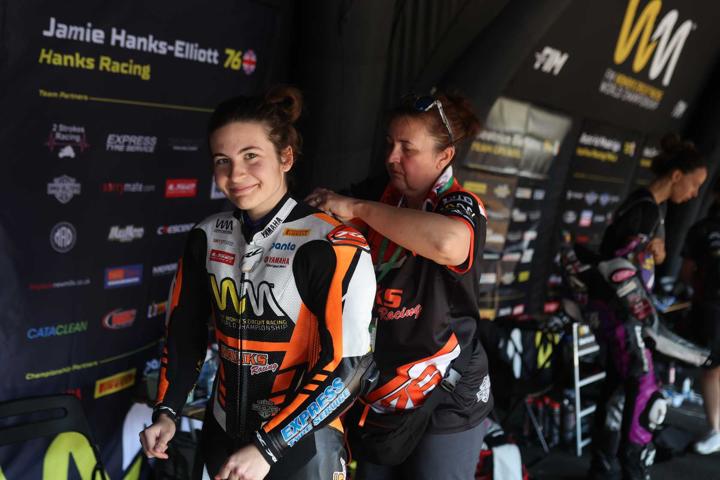 Race Like A Girl! 2 Race Like A Girl!
