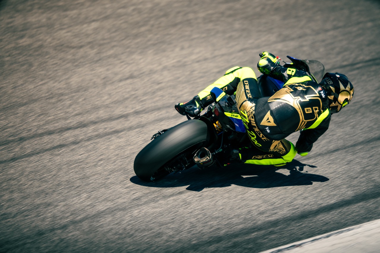 Dainese Donates Kit #1/46 Celebrating Valentino Rossi’s 46th Birthday To Unicef