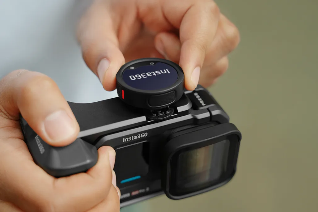 Motovlogging: Insta360 Launches Mic Pro