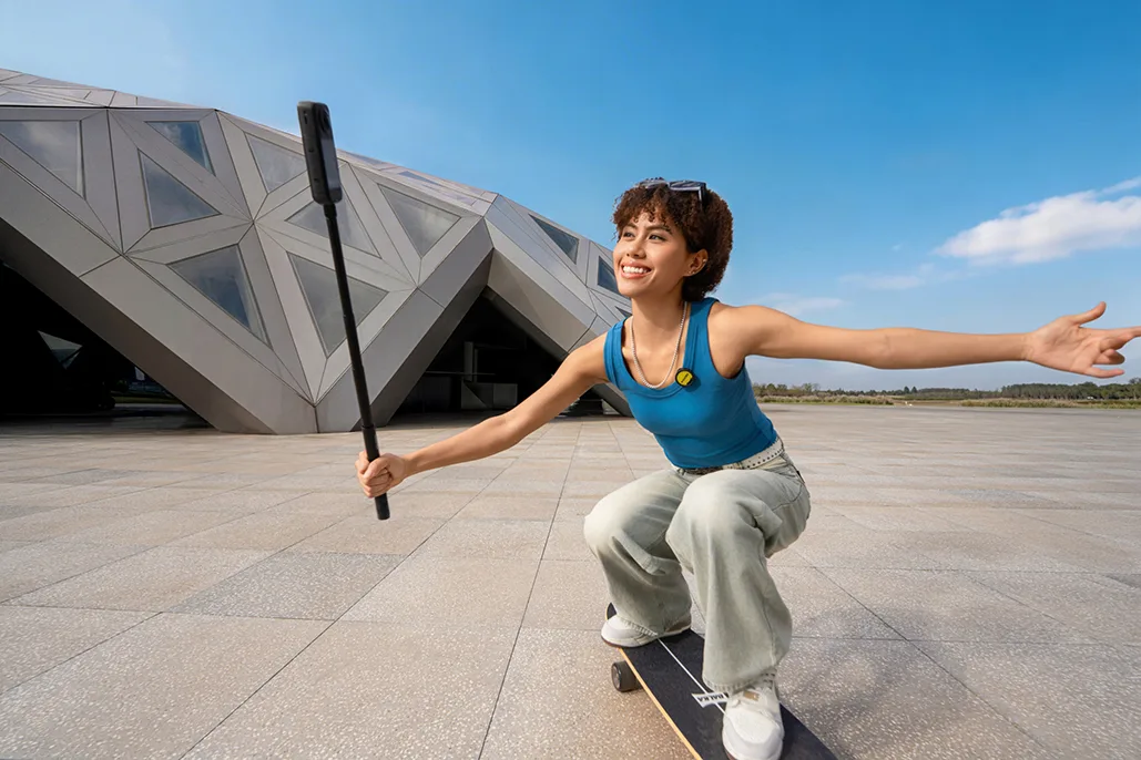 Motovlogging: Insta360 Launches Mic Pro