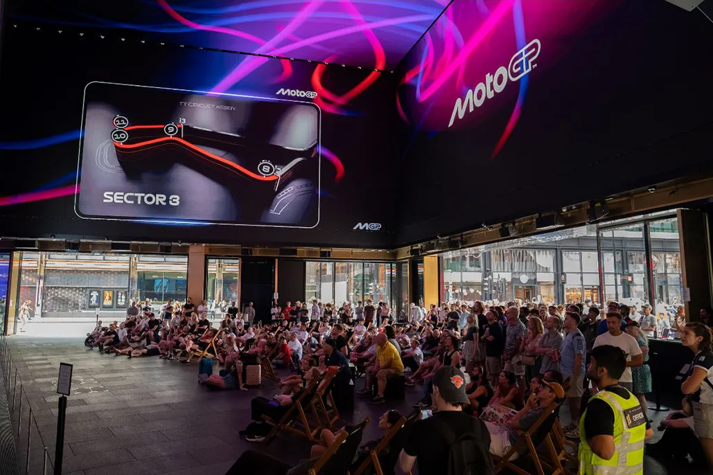 More Than 20,000 Fans Experience Motogp At London'S Outernet 14 Motogp: - Preview