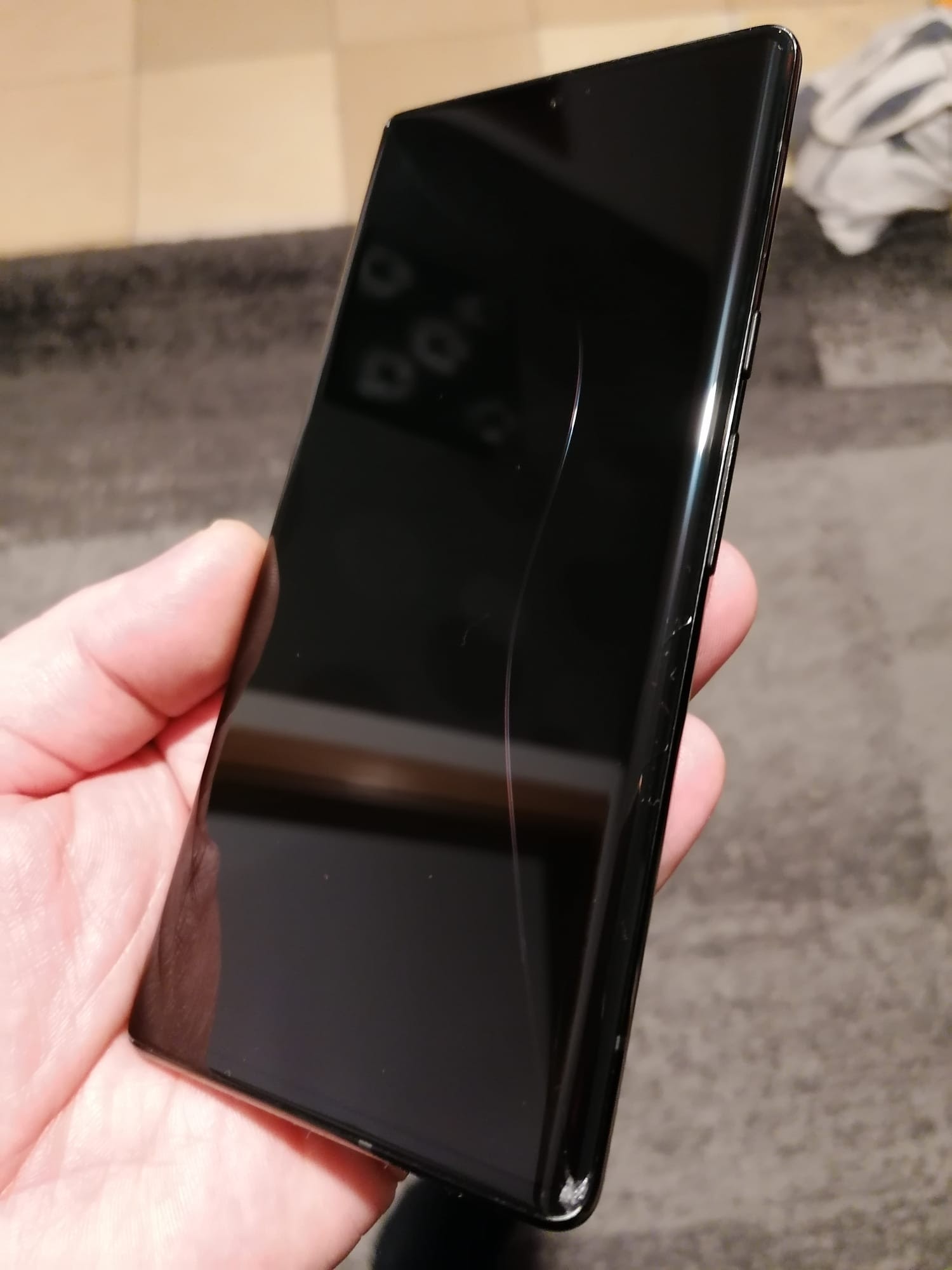 Question Google Pixel 6 Pro "Spontaneous" Screen Cracks XDA Forums