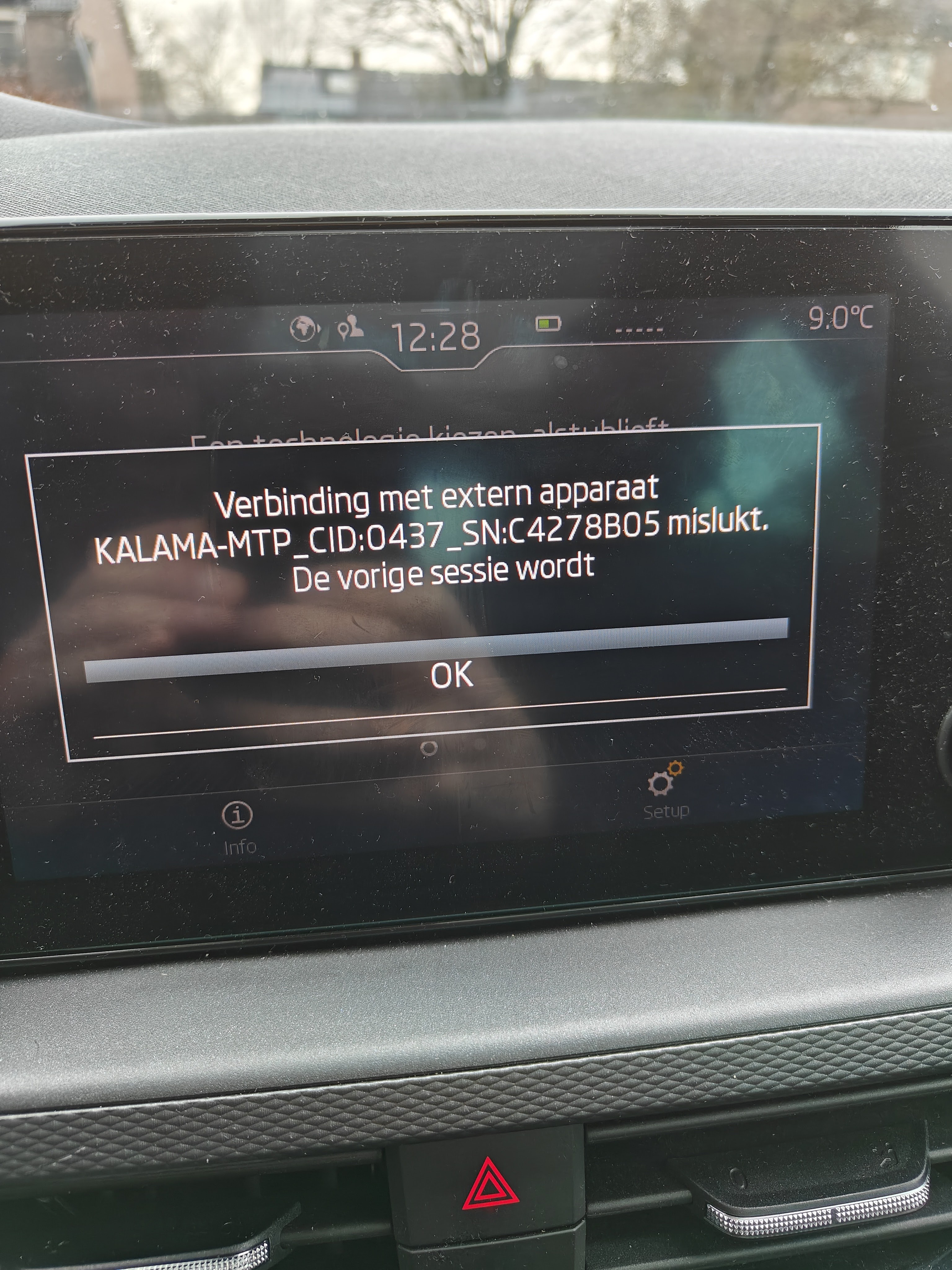 Android Auto will help you find out if you are using a faulty USB cable