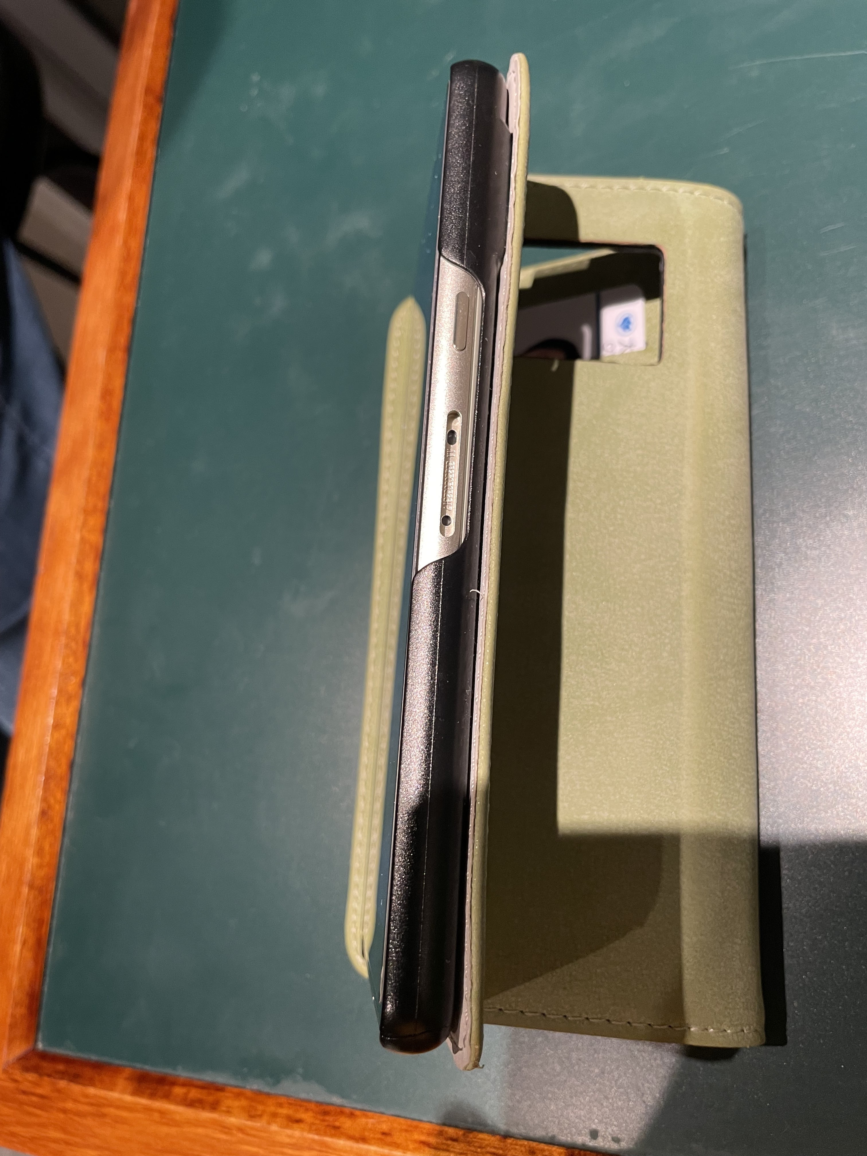 帯電話の交換部品 for Google Pixel 7右横にある電源ボタン+ 帯電話の交換部品 for Google Pixel 7右横にある電源ボタン+