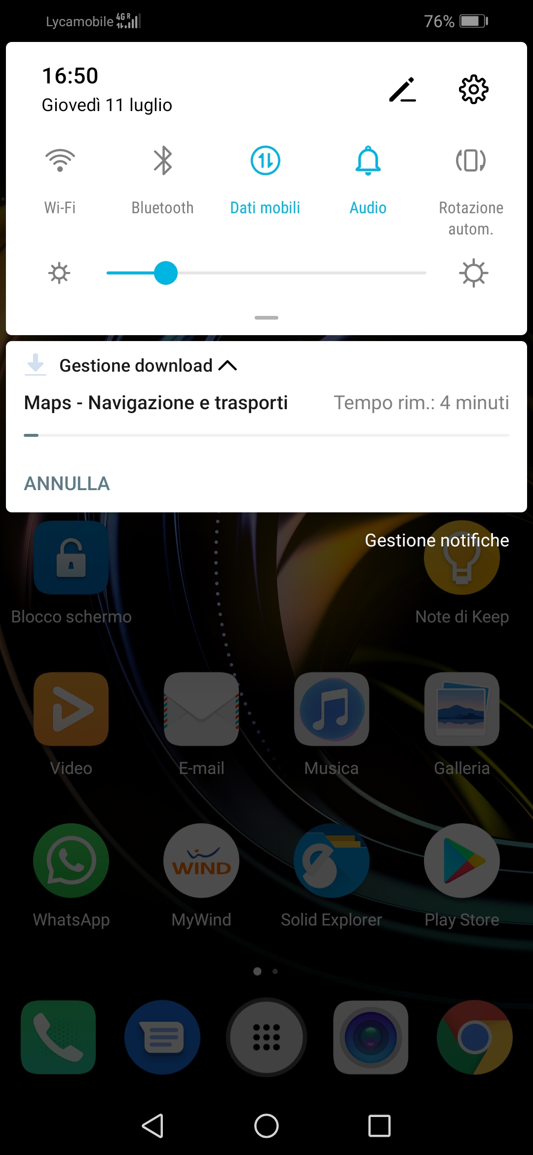 Contrôler la fin de 1xBet APK — illustration Android 8