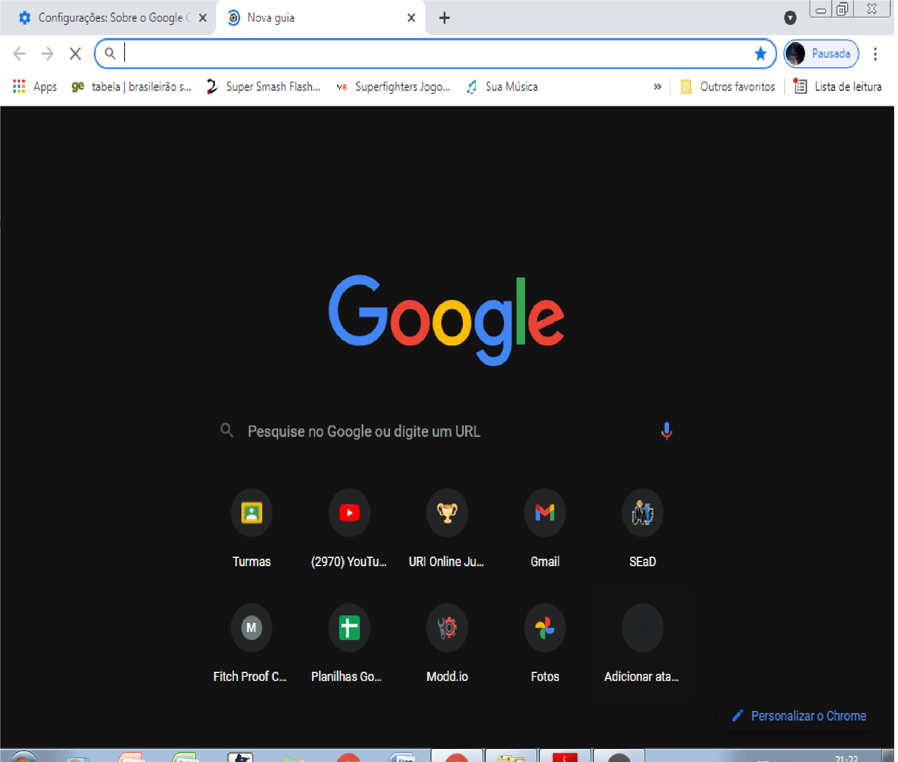 Google chrome apareceu com tema escuro do nada, não é confortavel