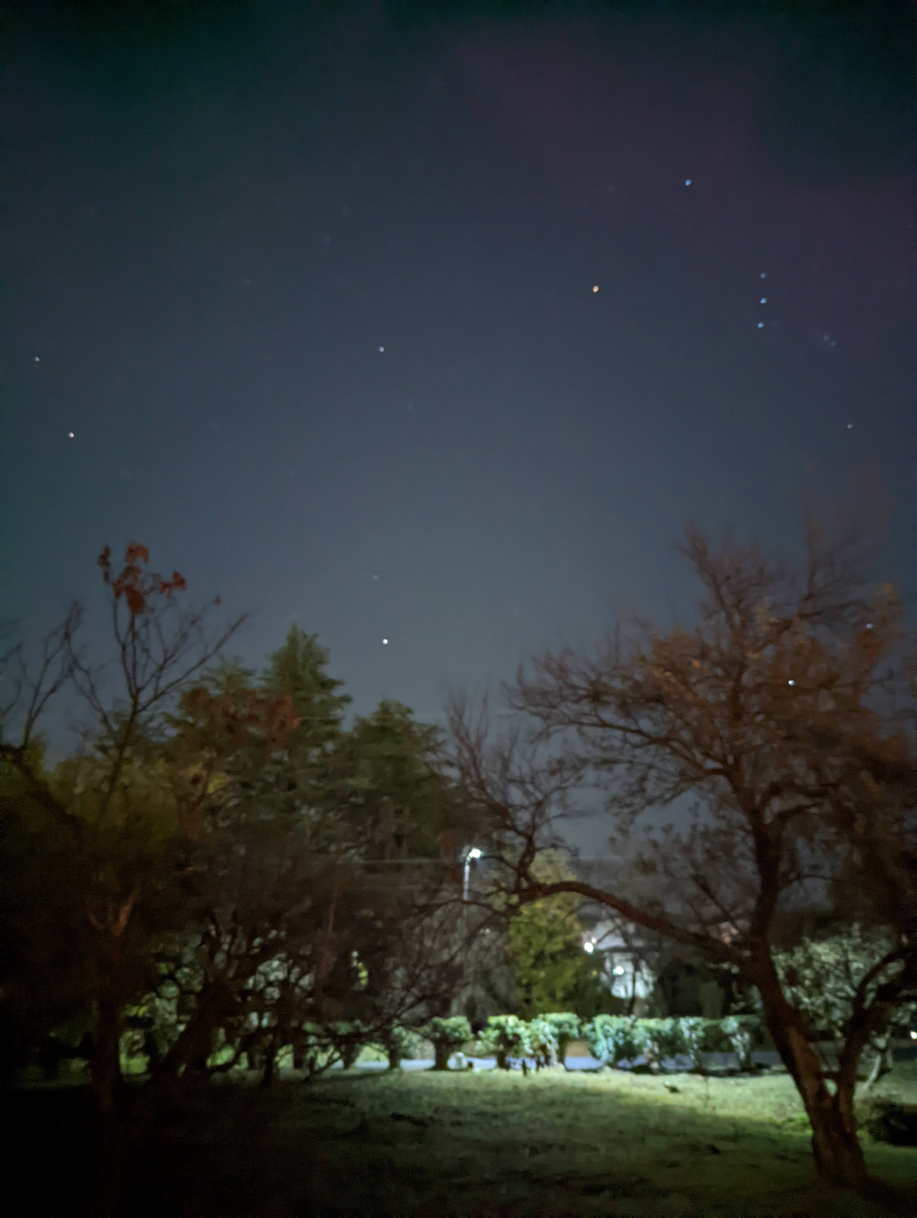 Pixel6Pro【画面カド黒ツブレ】カメラにも影が落ちます スマホの液晶に