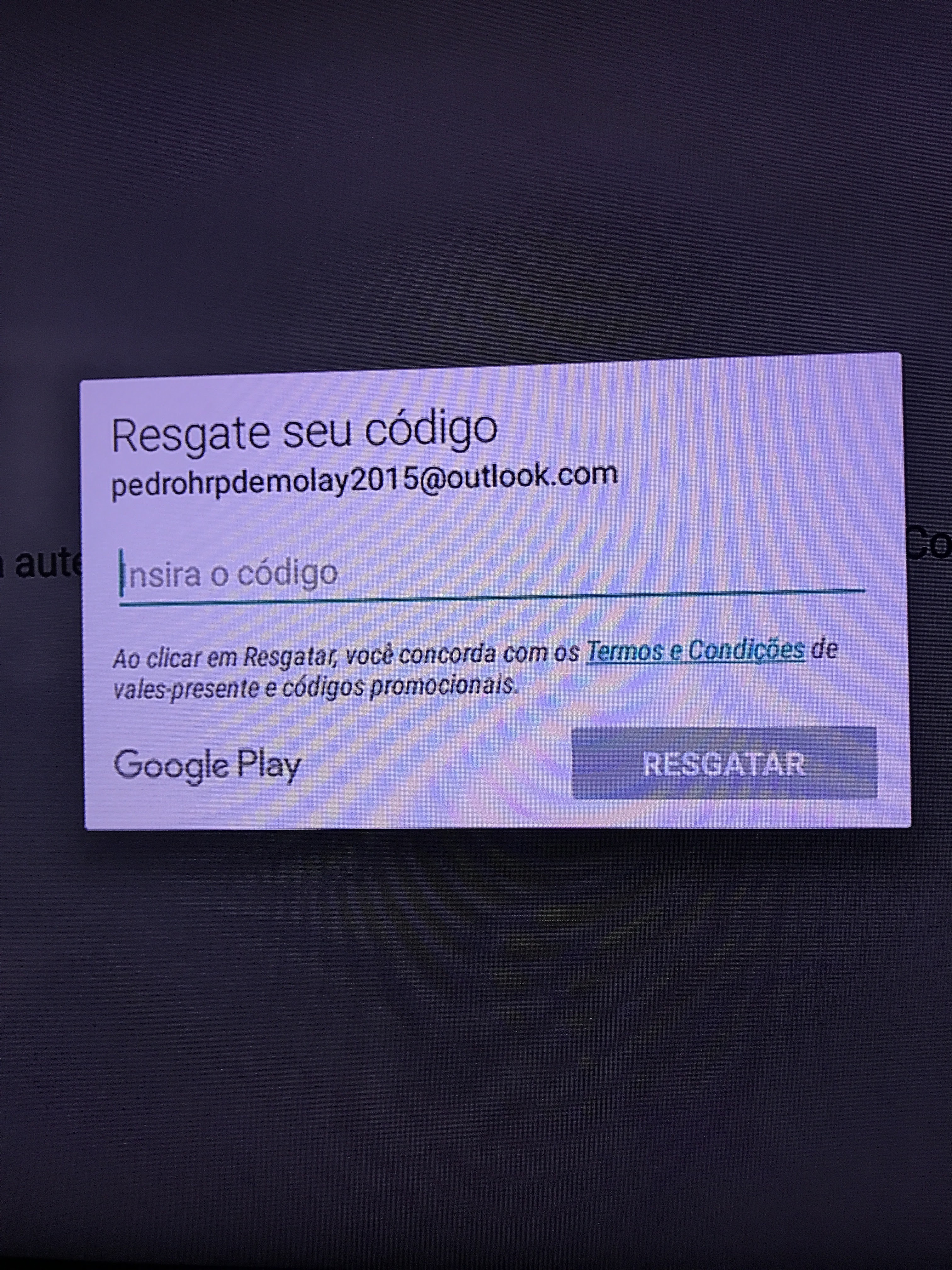 O  fica pedindo atualização mas quando abro o google play