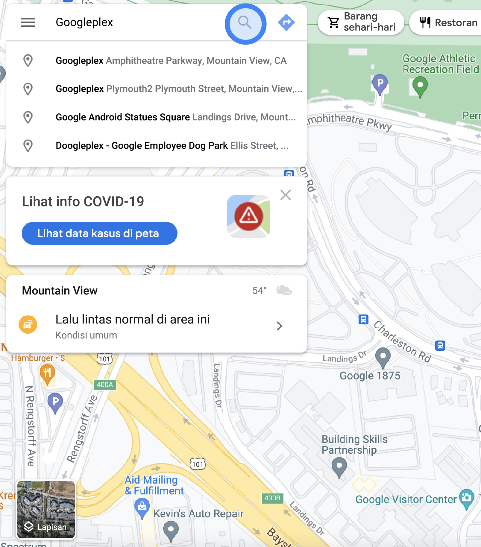 "Googleplex" diketik pada kotak penelusuran di Google Maps. Daftar hasil ditampilkan di bawah ini.