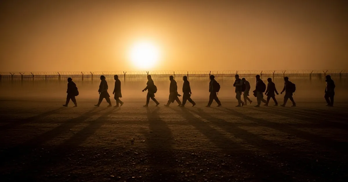 Iran and Pakistan Deport Over 6,000 Afghan Migrants in 24 Hours