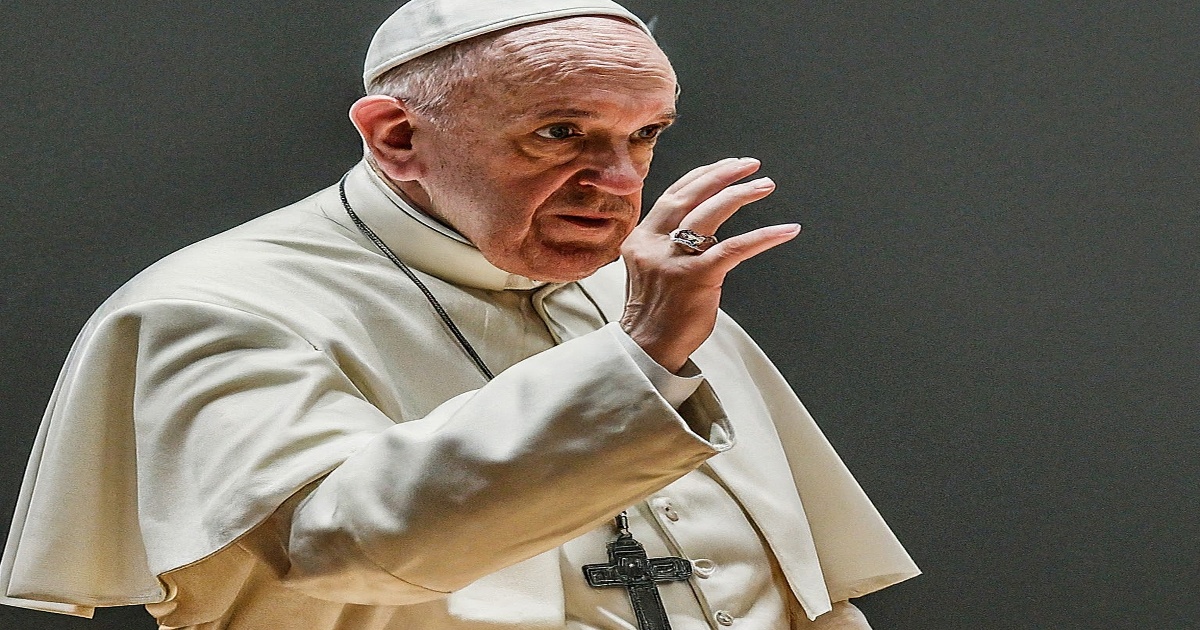 Main image to the post Pope Francis Hospitalized in Rome for Ongoing Bronchitis Treatment