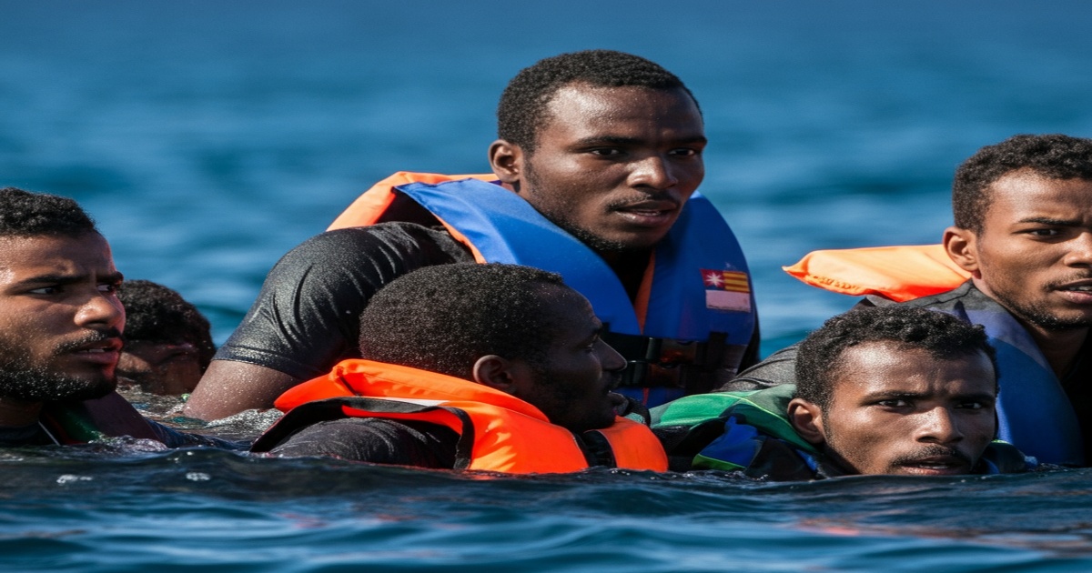 Main image to the post Migrants Attempt Swim to Ceuta, Sparking Rescue Efforts