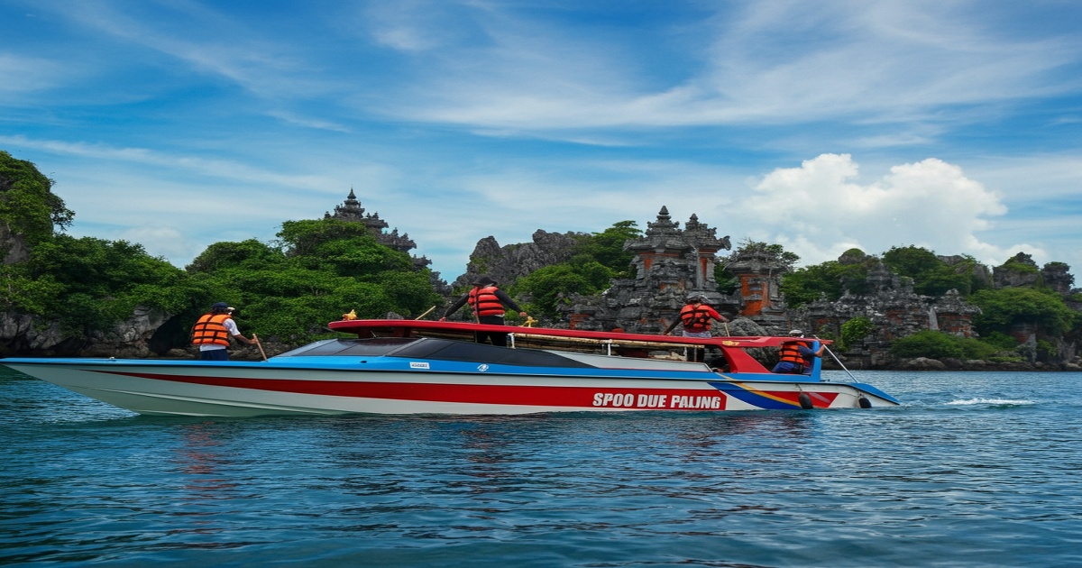 Main image to the post Tragedy Strikes as Two Chinese Nationals Die in Speedboat Capsizing Near Bali