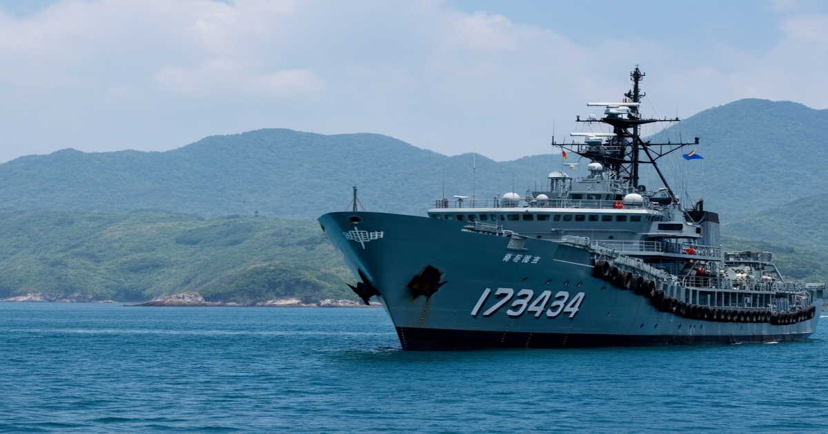 Main image to the post China Condemns Philippine Actions Near Huangyan Dao