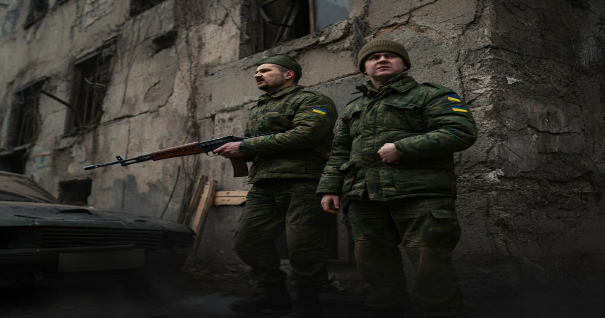 Main image to the post Shelling in Donetsk Residential Area Claims Lives and Injures Civilians