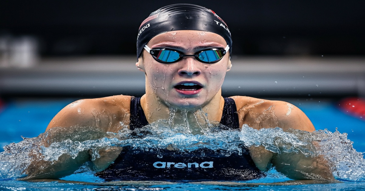 Main image to the post Wins Seventh 800m Freestyle World Title, Shatters Record