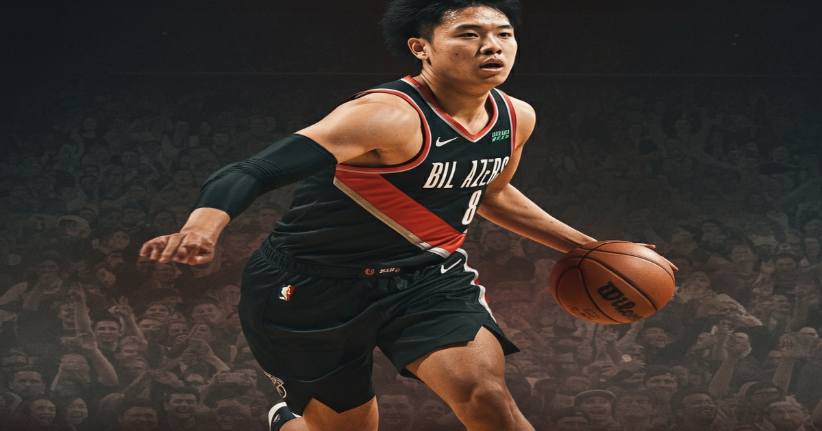 Main image to the post Chinese Star Yang Hansen Drafted by Blazers, Makes History on Birthday