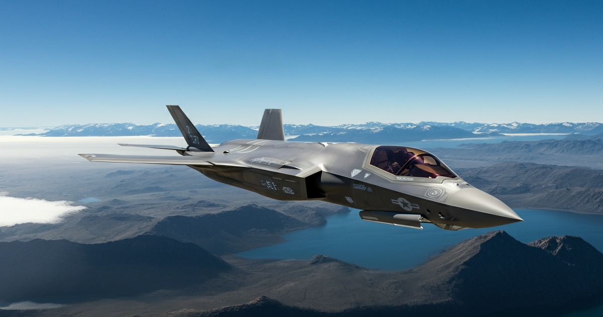 Main image to the post F-35 Fighter Jet Crashes During Training Exercise in Alaska