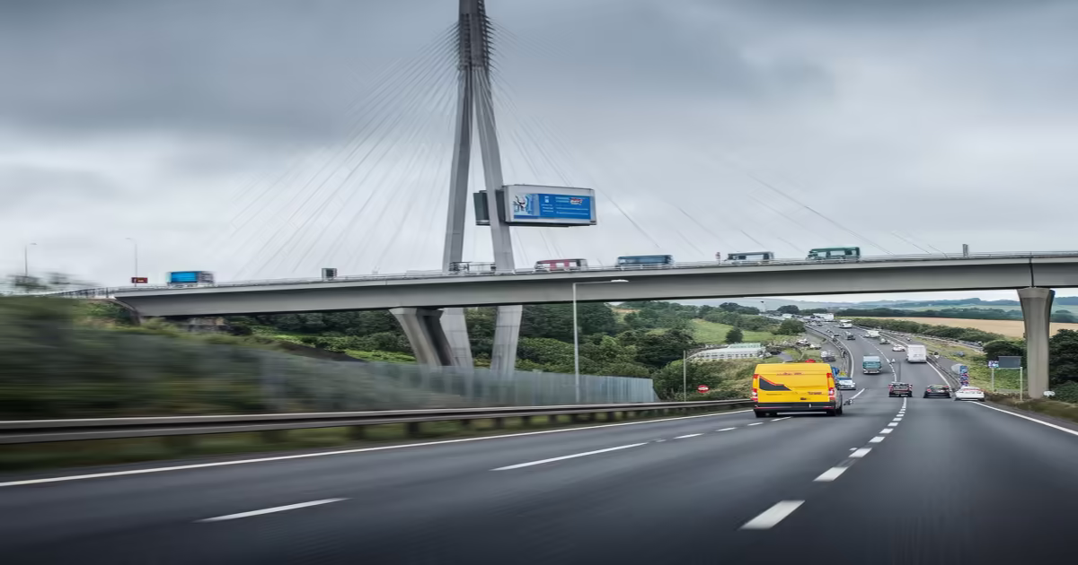 Main image to the post M25 Declared the "Most Boring" Road in the UK Amid Declining Driving Enthusiasm