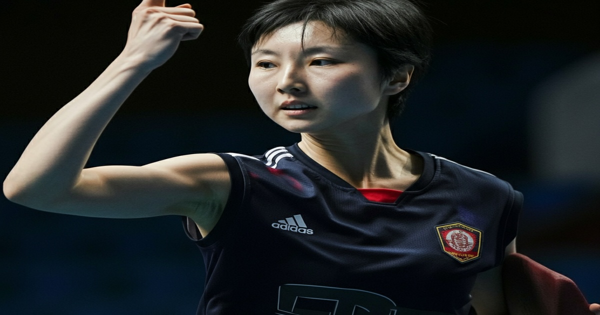 Main image to the post Zheng Qinwen Undergoes Elbow Surgery, Eyes Return to Court