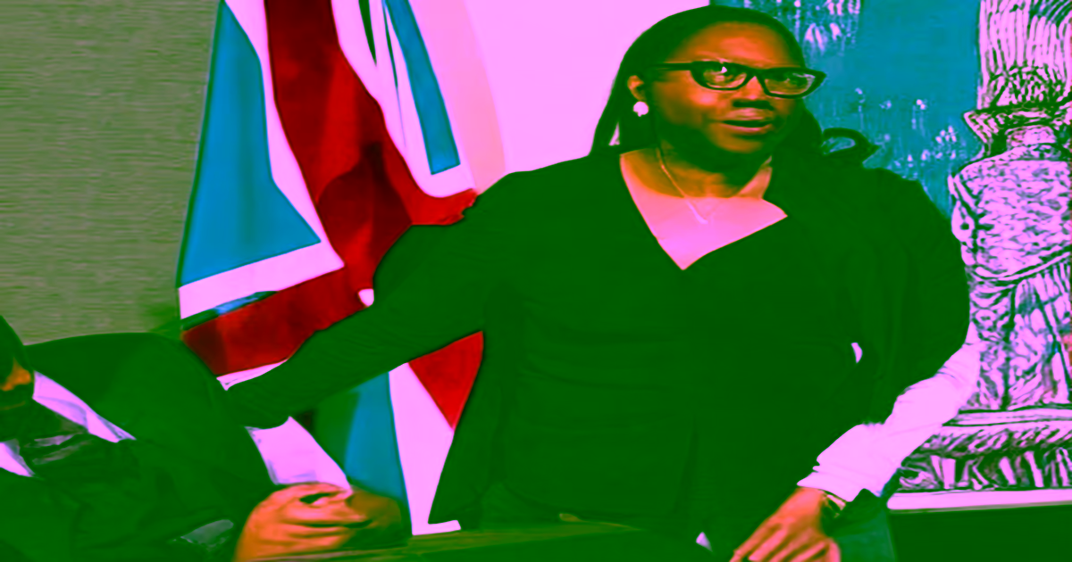 Main image to the post UK Cabinet Minister Pushes for Tougher Immigration Measures