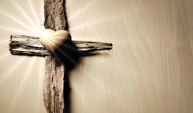 Biblical Meaning of Seeing Hearts Everywhere: Spiritual Insights