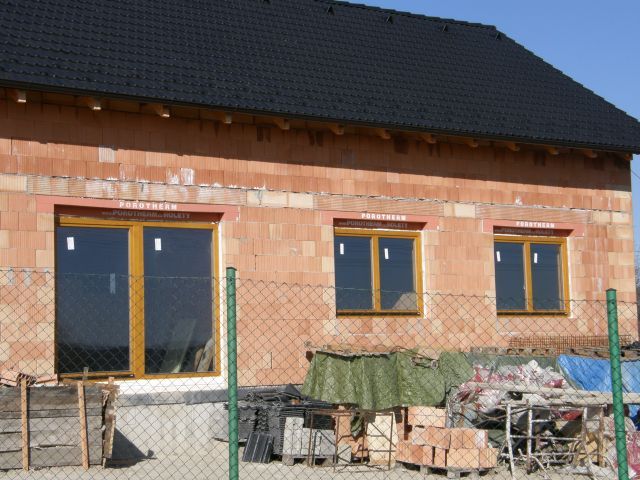 Okna a dveře