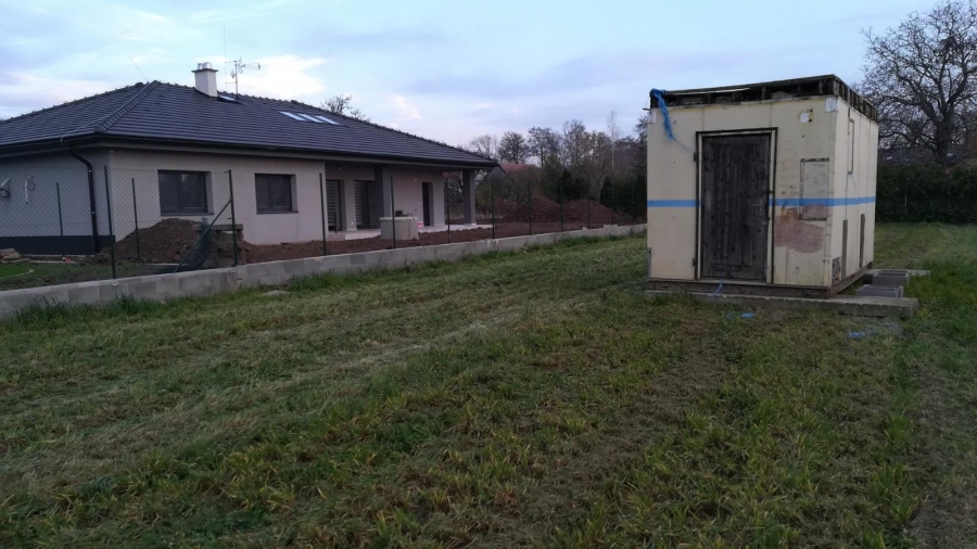 přípojka elektřiny+ doprava unimobuňky