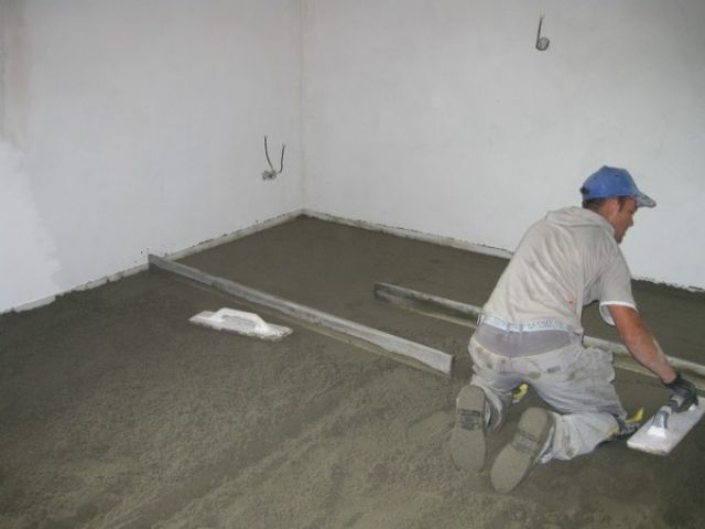 Podlahové topení a betonování podlahy