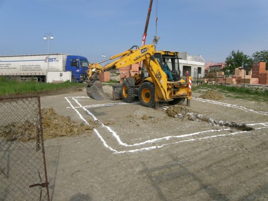 Zaměření domu, zemní práce