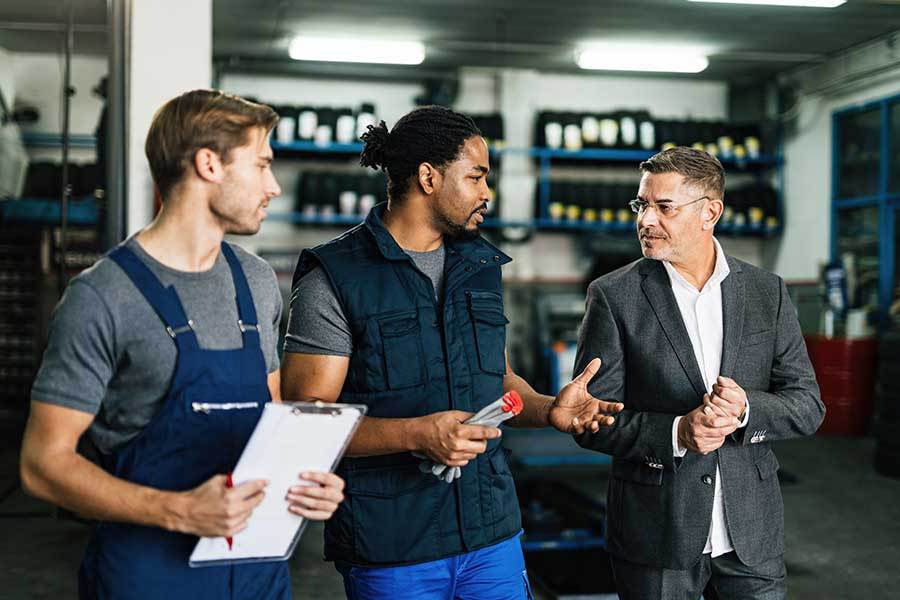 Featured image for “5 Auto Shop Management Tips”