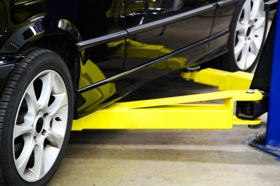 Featured image for “What are the 3 Main Alignment Lift Types?”