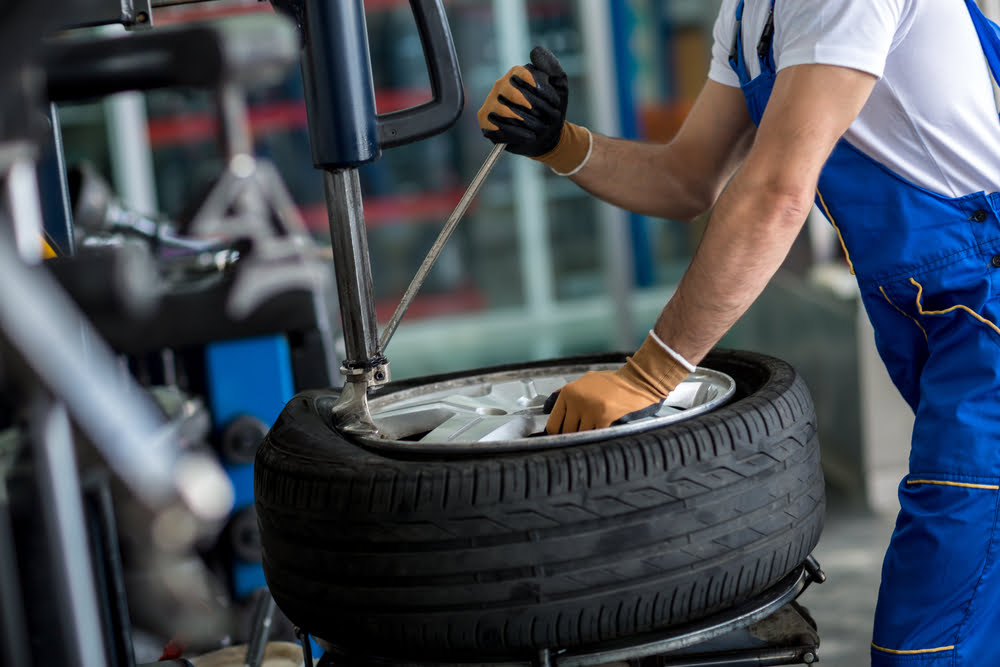 Featured image for “Complete Guide on Using a Tire Machine ”