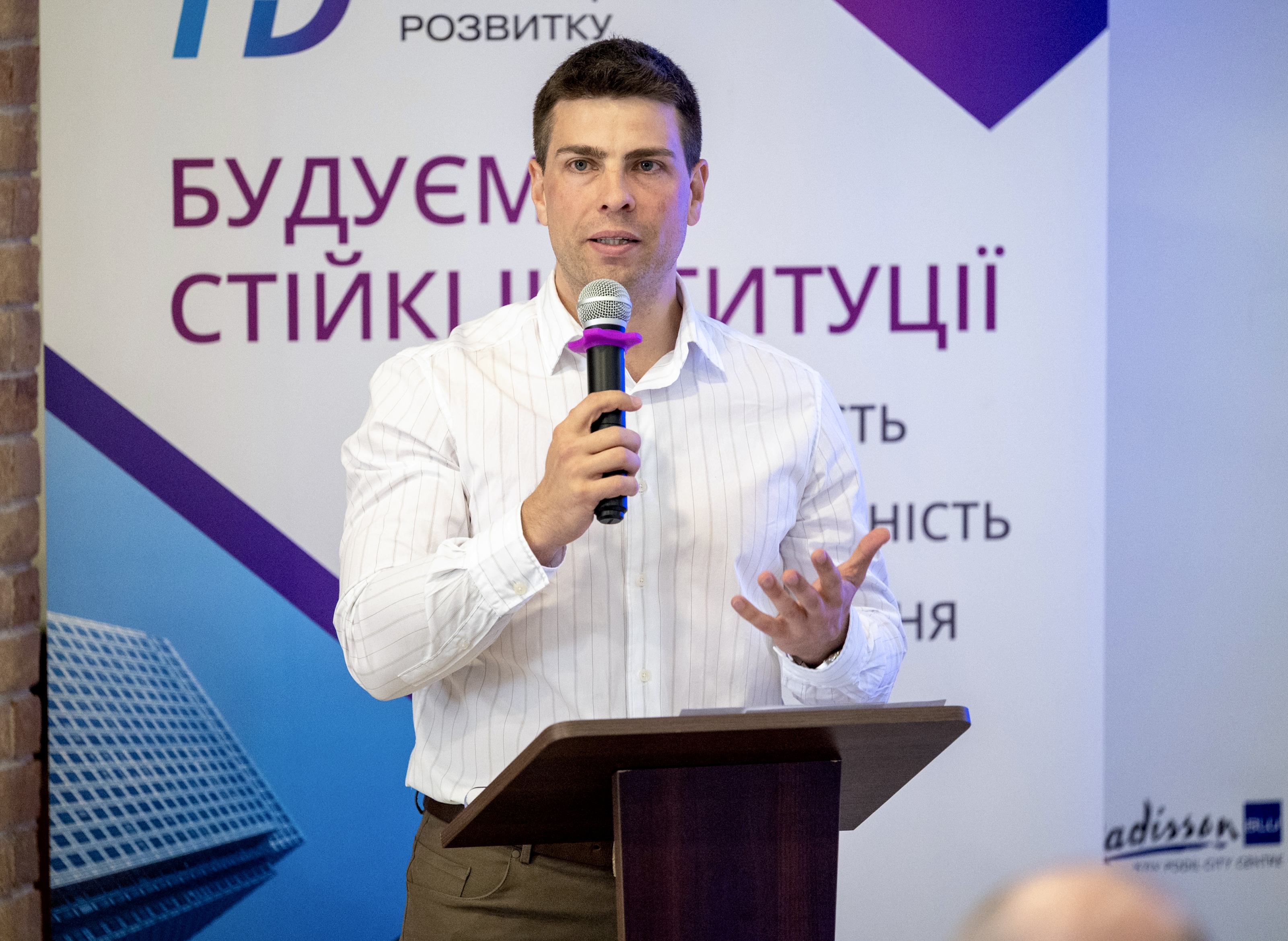 20e1be59-367c-447c-a105-693c67bbb257.jpg