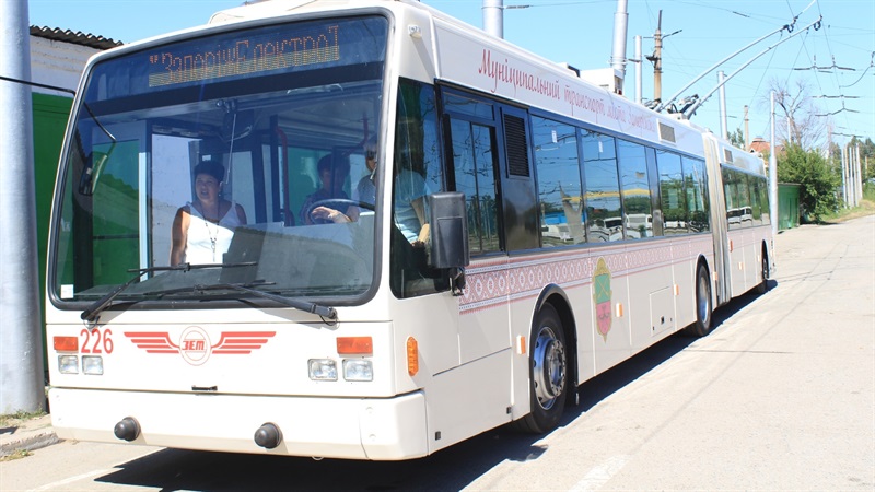 1962dd70-4876-4dfc-acfc-3ffaa6dfbcd7.jpg