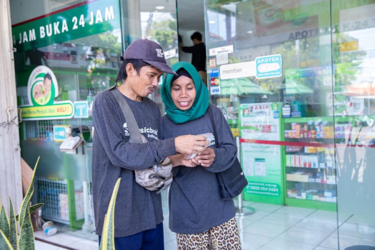 Plastic Bank Merevolusi Akses BPJS Kesehatan Bagi Pengumpul Plastik