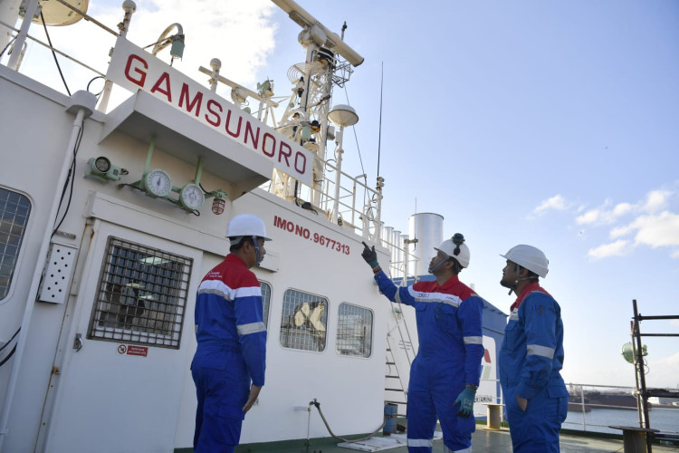 Kapal Milik Pertamina Siap Mengarungi Terusan Panama
