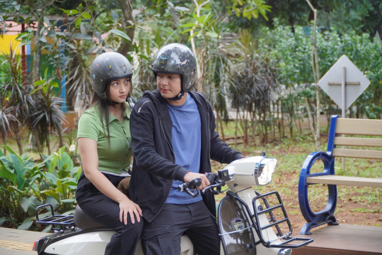 Jurus Scomadi Mempopulerkan Skuter di Serial Sugar Daddy