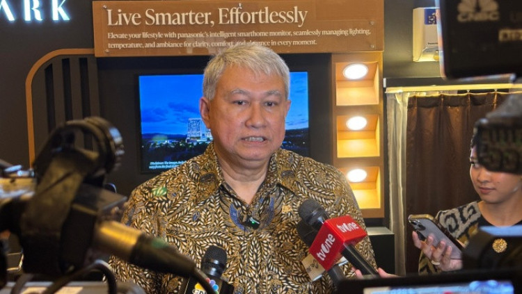 Presiden Direktur dan Group CEO Gobel Group, Hiramsyah S. Thaib saat doorstop media dalam acara media gathering bertajuk 