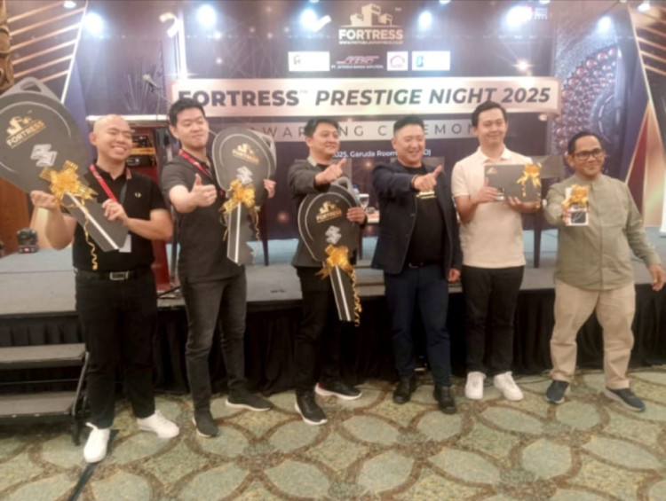 JBS Perkasa Berikan Apresiasi Pemasar Pintu Baja Fortress