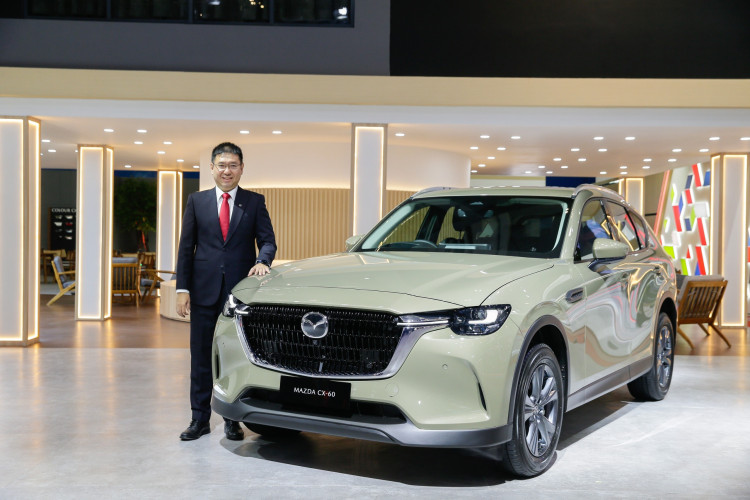 Tetap Otentik, Tetap Mazda Kiat Mazda Menjejak Kuat di Tengah Kompetisi Pasar Otomotif Premium