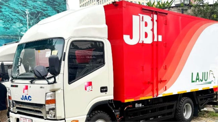 Jasa Berdikari Logistics (LAJU) Perkuat Strategi Green Logistics, Targetkan 500 EV Truck pada 2030
