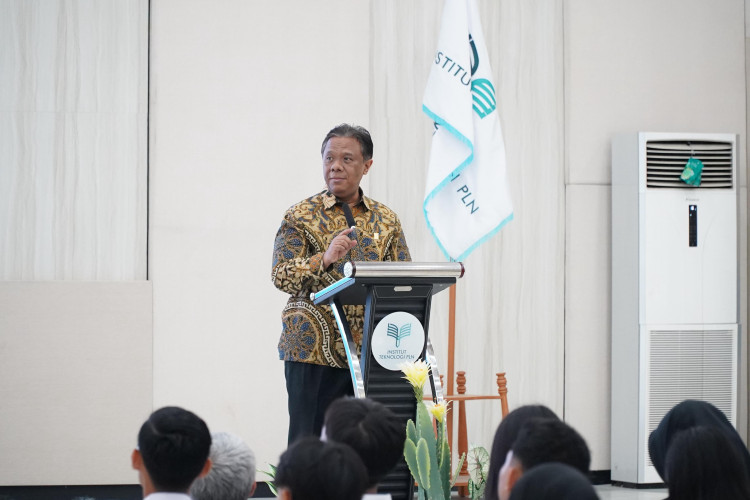 109 Mahasiswa ITPLN Lulus Program Ikatan Kerja Dukung Transformasi Bisnis PLN
