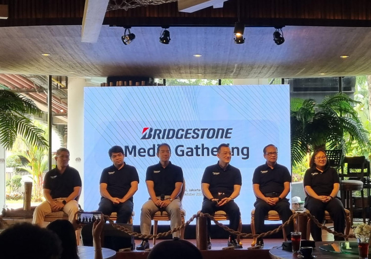 Perkuat Segmen OEM, Bridgestone  Memasok Ban Mobil SUV di 2027