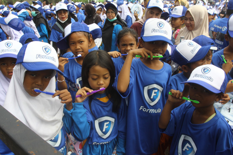 Dental Health Campaign: Formula Encourages Cianjur Residents to Live Healthier