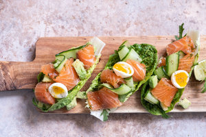 Lettuce wraps with avocado, salmon and egg