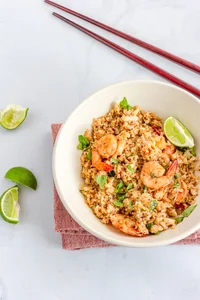 Cauliflower fried rice with prawns