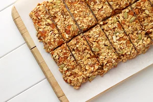 Banana trail mix bars