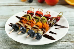 Fruit skewers with chocolate drizzle